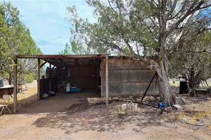 44050 W Fort Rock Rd, Seligman, AZ 86337 - Photo 3