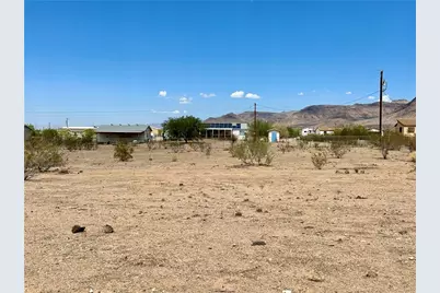 3429 W Malibu Road, Golden Valley, AZ 86413 - Photo 5