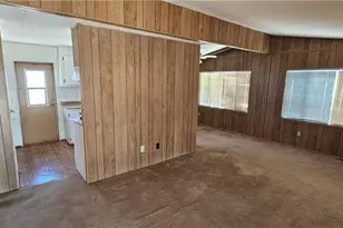 7507 W Shinarump Dr, Golden Valley, AZ 86413 - Photo 5