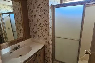 7507 W Shinarump Dr, Golden Valley, AZ 86413 - Photo 9