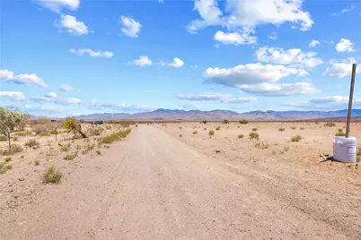 9570 Fietz Avenue, Golden Valley, AZ 86413 - Photo 41