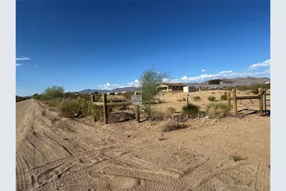 3328 N Mobile Road, Golden Valley, AZ 86413 - Photo 43