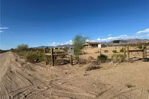 3328 N Mobile Rd, Golden Valley, AZ 86413 - Photo 43