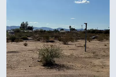 3328 N Mobile Road, Golden Valley, AZ 86413 - Photo 41