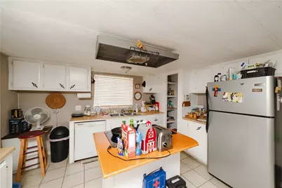 6916 W Agua Fria Drive, Golden Valley, AZ 86413 - Photo 9