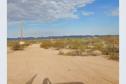 3619 N Araby Road, Golden Valley, AZ 86413 - Photo 17