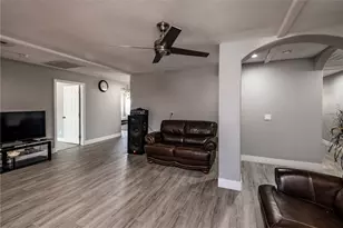 14916 N Gem Dr, Dolan Springs, AZ 86441 - Photo 11