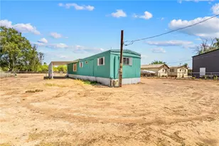 2064 E Cabot Dr, Mohave Valley, AZ 86440 - Photo 39