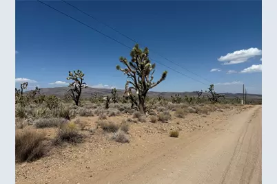 18432 Saddle Drive, Dolan Springs, AZ 86441 - Photo 1