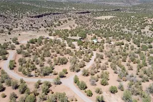 19205 E Mesa Vw Trl, Kingman, AZ 86401 - Photo 5