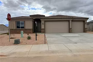 2814 E Hermosa Vis, Kingman, AZ 86409 - Photo 1