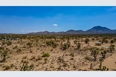 328 Quesnel, Dolan Springs, AZ 86441 - Photo 5