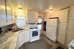 2038 Gregg Ln, Bullhead City, AZ 86442 - Photo 7