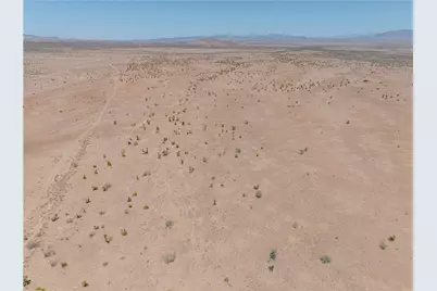 18021 N Eldon Rd, Dolan Springs, AZ 86441 - Photo 7