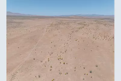 18007 E Reynolds Avenue, Dolan Springs, AZ 86441 - Photo 5