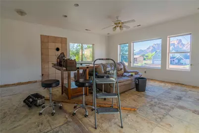 245 W Warren Avenue, Colorado City, AZ 86021 - Photo 23