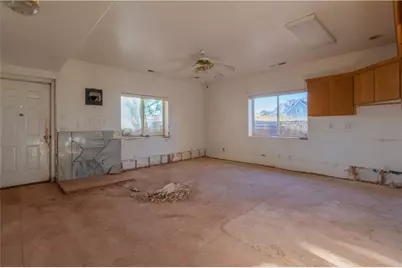 245 W Warren Avenue, Colorado City, AZ 86021 - Photo 25