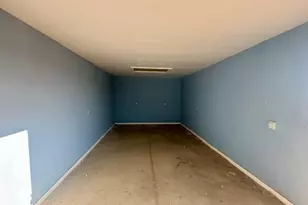 15981 N Joshua Dr, Dolan Springs, AZ 86441 - Photo 17