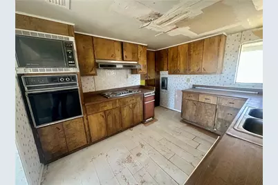 15981 N Joshua Drive, Dolan Springs, AZ 86441 - Photo 11