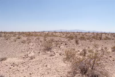 20718010 W Santa Fe Ranch Road, Yucca, AZ 86438 - Photo 13