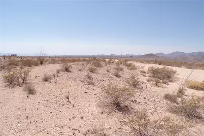 20718010 W Santa Fe Ranch Road, Yucca, AZ 86438 - Photo 7