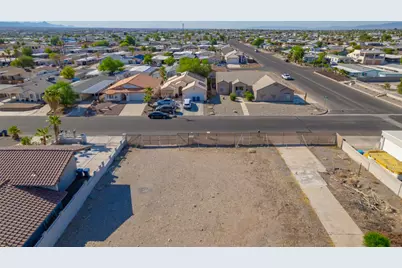 711 Riverfront Drive, Bullhead City, AZ 86442 - Photo 33