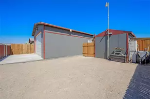 970 Glen Dr, Bullhead City, AZ 86442 - Photo 43