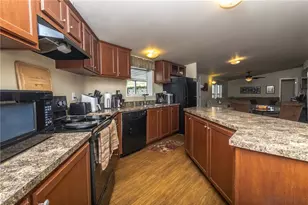 1566 E Willow Dr, Mohave Valley, AZ 86440 - Photo 11