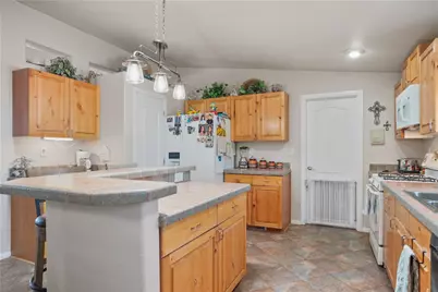 18676 E Globe Willow Drive, Kingman, AZ 86401 - Photo 13