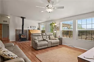 18676 E Globe Willow Dr, Kingman, AZ 86401 - Photo 7