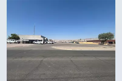 868 Gemstone Avenue, Bullhead City, AZ 86442 - Photo 3