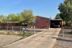 2194 E Lone Star Dr, Mohave Valley, AZ 86440 - Photo 1