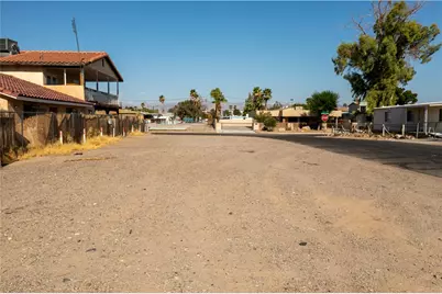 2167 Oswood Lane, Bullhead City, AZ 86442 - Photo 3