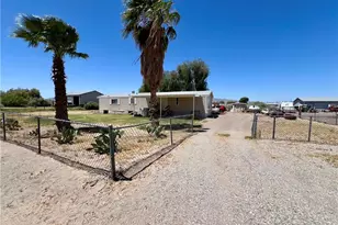 10585 S Queens Rd, Mohave Valley, AZ 86440 - Photo 3