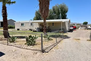 10585 S Queens Rd, Mohave Valley, AZ 86440 - Photo 1