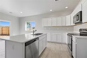 3553 E Lark Ln, Kingman, AZ 86409 - Photo 7