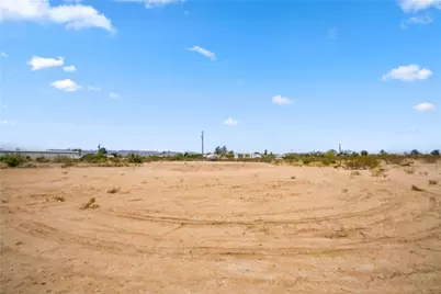 3260 N Mobile Rd, Golden Valley, AZ 86413 - Photo 15