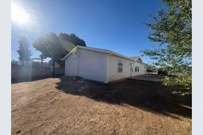 3018 E Carver Avenue, Kingman, AZ 86409 - Photo 11