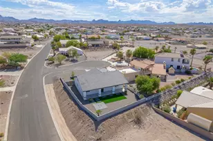 2570 N Ridge Ave, Bullhead City, AZ 86429 - Photo 13