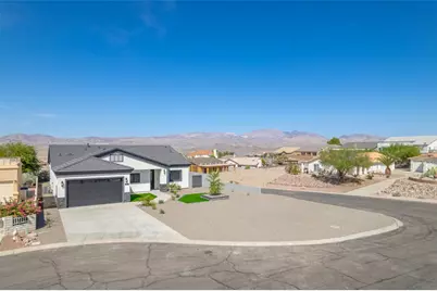 2570 N Ridge Avenue, Bullhead City, AZ 86429 - Photo 3
