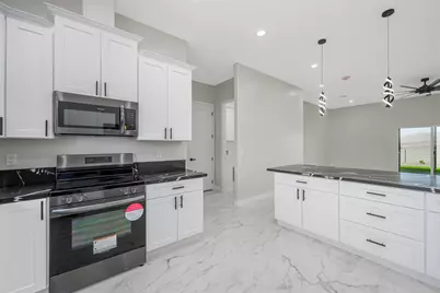 2570 N Ridge Avenue, Bullhead City, AZ 86429 - Photo 31