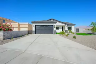 2570 N Ridge Ave, Bullhead City, AZ 86429 - Photo 7