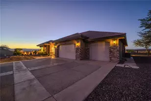 1805 Stovall St, Bullhead City, AZ 86442 - Photo 5