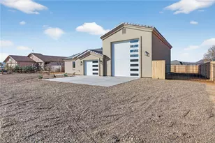 10083 N Larkspur Dr, Kingman, AZ 86401 - Photo 19