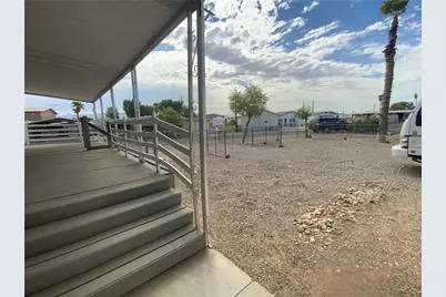 1901 Hualapai Drive, Bullhead City, AZ 86442 - Photo 17