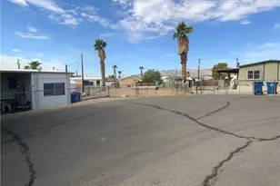 1901 Hualapai Dr, Bullhead City, AZ 86442 - Photo 3