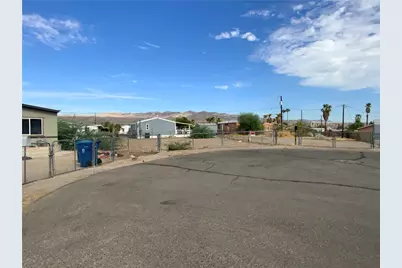 1901 Hualapai Drive, Bullhead City, AZ 86442 - Photo 5