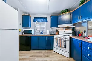 8005 S Evergreen Dr, Mohave Valley, AZ 86440 - Photo 9