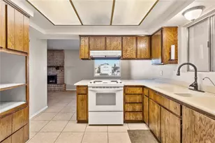 1460 Terrace Dr, Bullhead City, AZ 86442 - Photo 7