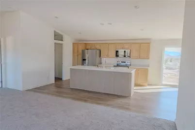 5874 Ehrenburg Drive, Golden Valley, AZ 86413 - Photo 7